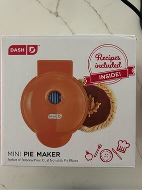 Dash Mini Pie Maker in Orange